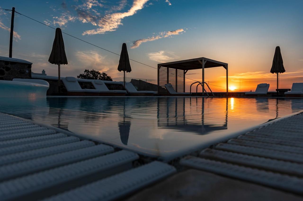 Symmetry Suites Akrotírion エクステリア 写真